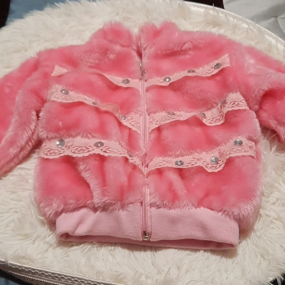 Bundle of Girl's Clothes - Picture 2 of 13